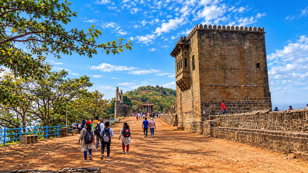 SHIVNERI FORT TREK
